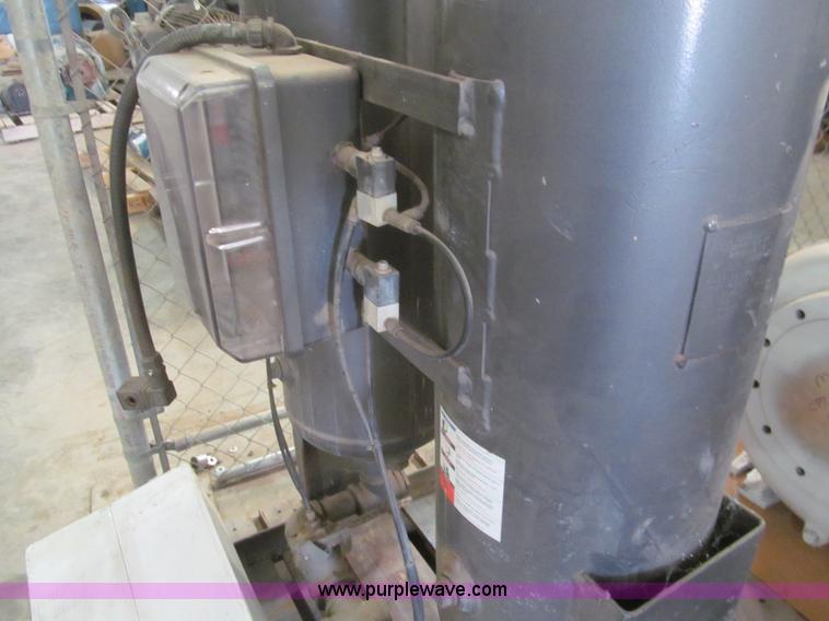 image for item H8853 Air Tek twin tower heatless desiccant dryer