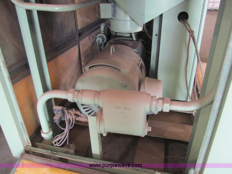 image for item H8854 Sullair industrial air compressor