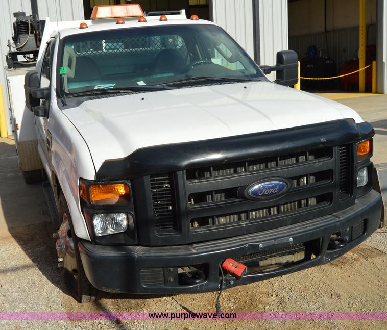 image for item I2997 2008 Ford F350 Super Duty XL service truck