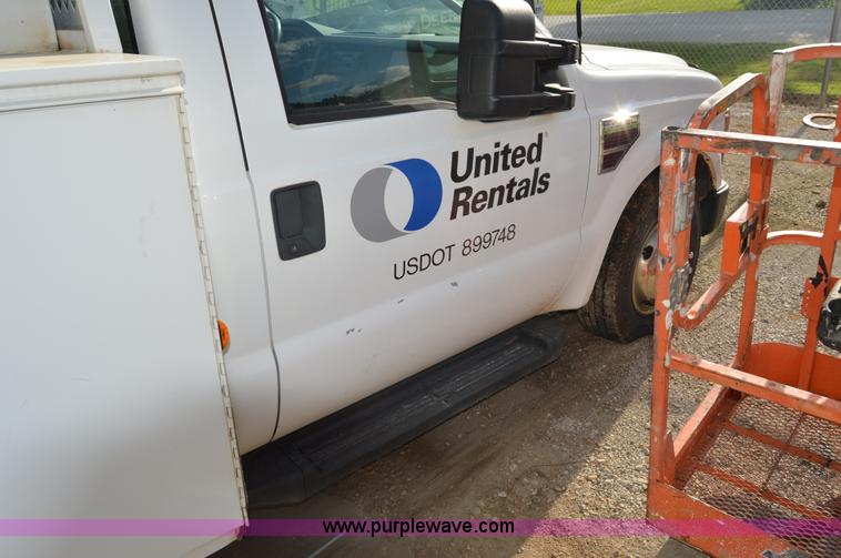 image for item I2997 2008 Ford F350 Super Duty XL service truck