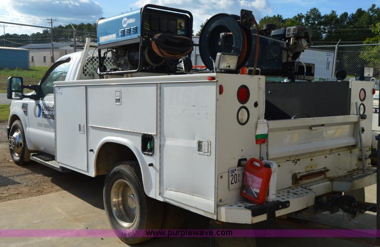 image for item I2997 2008 Ford F350 Super Duty XL service truck