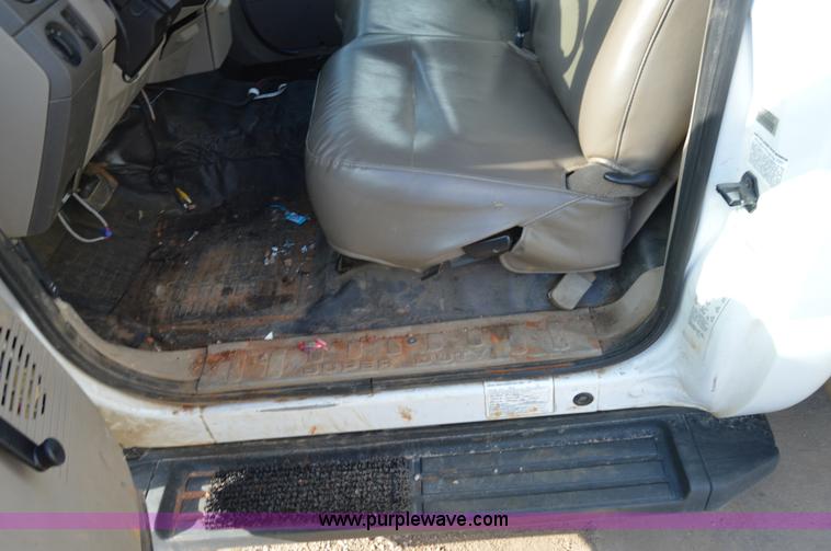 image for item I2997 2008 Ford F350 Super Duty XL service truck