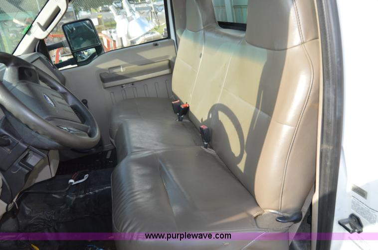 image for item I2997 2008 Ford F350 Super Duty XL service truck