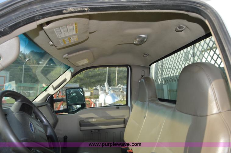 image for item I2997 2008 Ford F350 Super Duty XL service truck