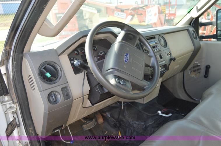image for item I2997 2008 Ford F350 Super Duty XL service truck
