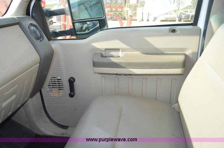 image for item I2997 2008 Ford F350 Super Duty XL service truck