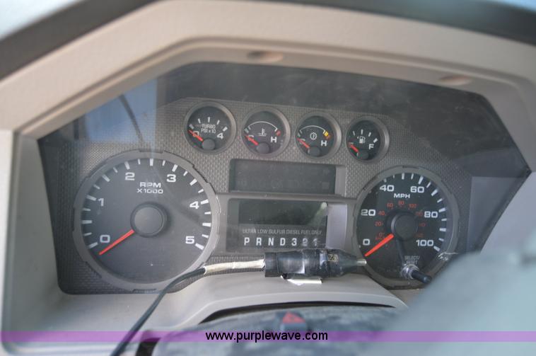 image for item I2997 2008 Ford F350 Super Duty XL service truck