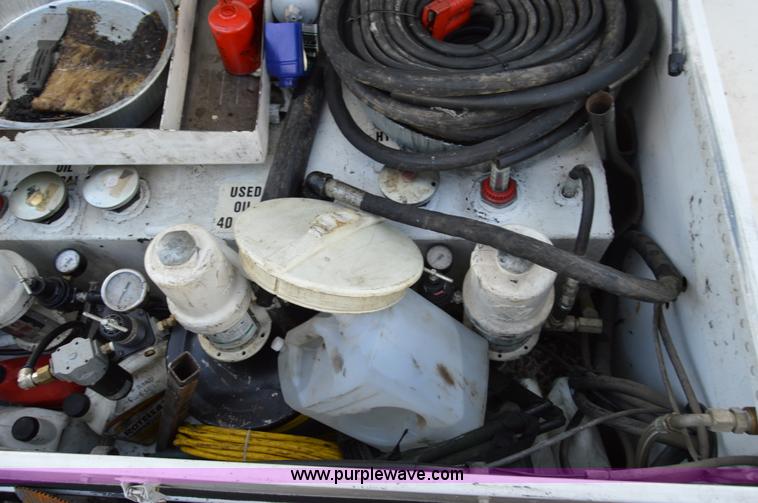 image for item I2997 2008 Ford F350 Super Duty XL service truck