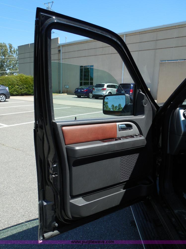 image for item I3382 2010 Ford Expedition King Ranch SUV