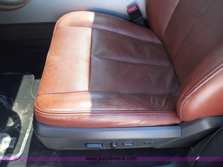 image for item I3382 2010 Ford Expedition King Ranch SUV