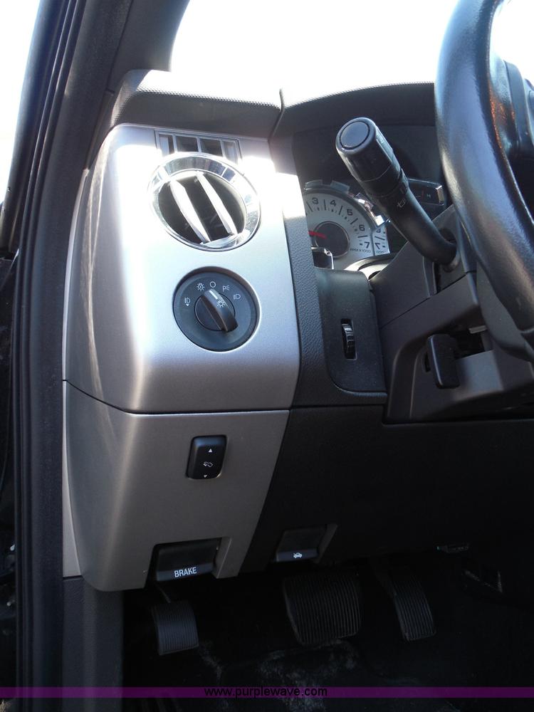 image for item I3382 2010 Ford Expedition King Ranch SUV