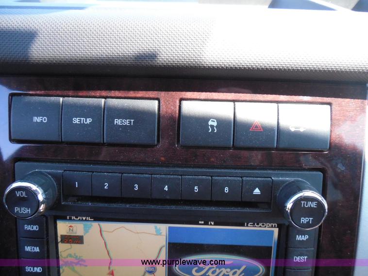 image for item I3382 2010 Ford Expedition King Ranch SUV