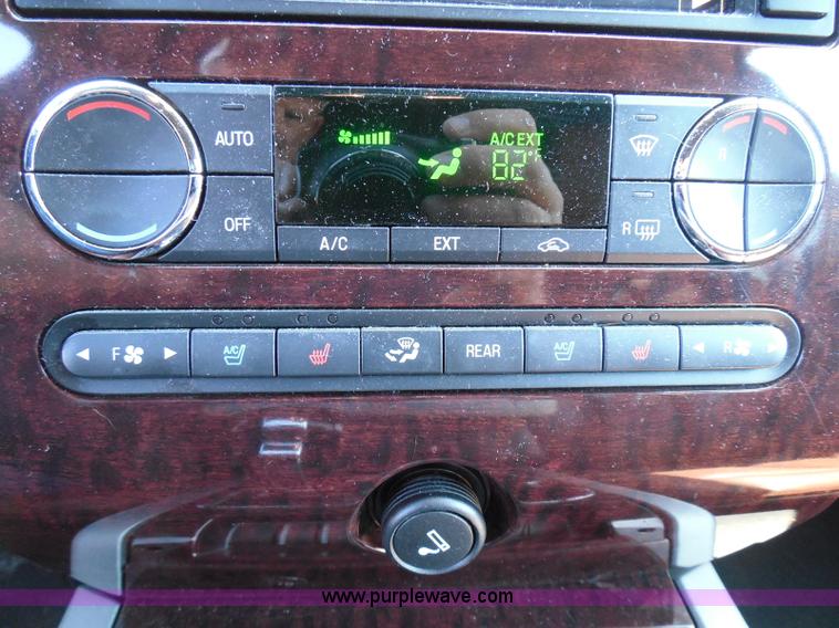 image for item I3382 2010 Ford Expedition King Ranch SUV