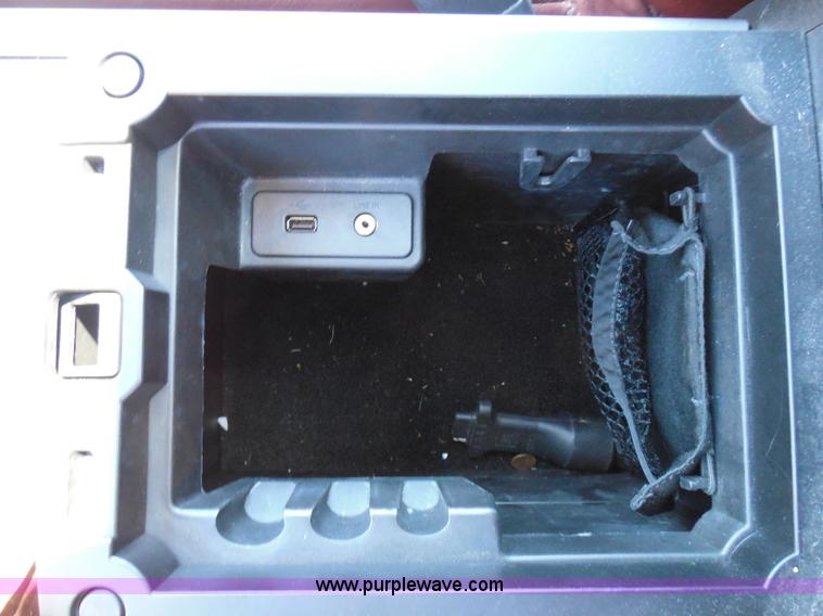 image for item I3382 2010 Ford Expedition King Ranch SUV