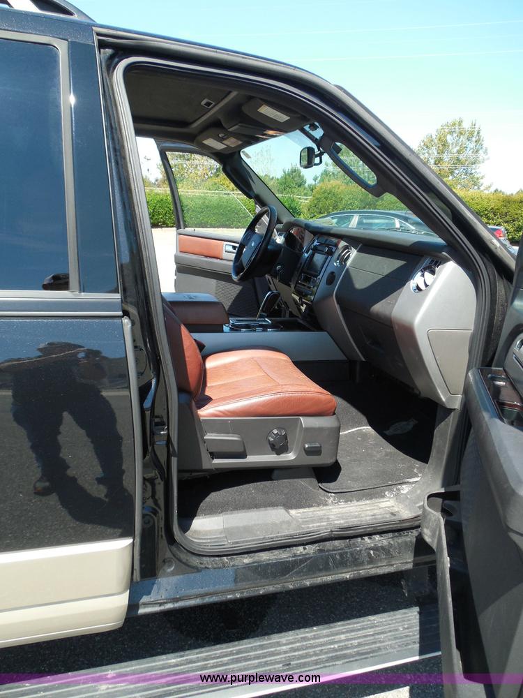 image for item I3382 2010 Ford Expedition King Ranch SUV