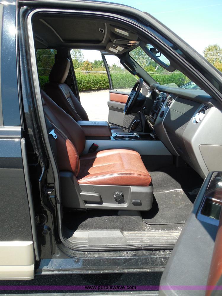 image for item I3382 2010 Ford Expedition King Ranch SUV