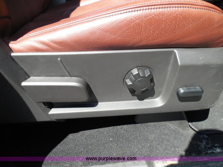 image for item I3382 2010 Ford Expedition King Ranch SUV