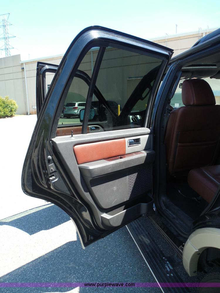 image for item I3382 2010 Ford Expedition King Ranch SUV