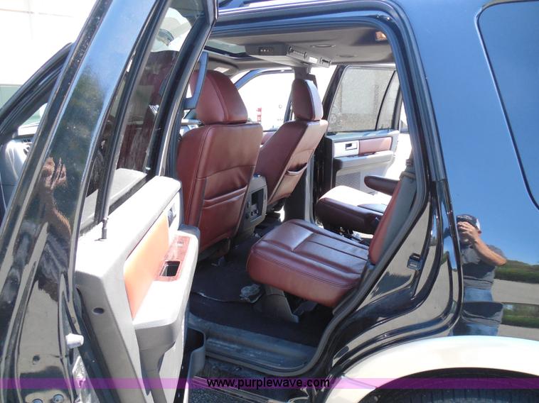image for item I3382 2010 Ford Expedition King Ranch SUV