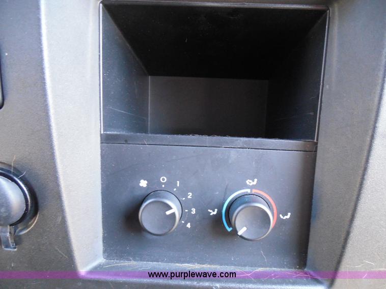 image for item I3382 2010 Ford Expedition King Ranch SUV