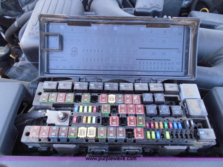 image for item I3382 2010 Ford Expedition King Ranch SUV