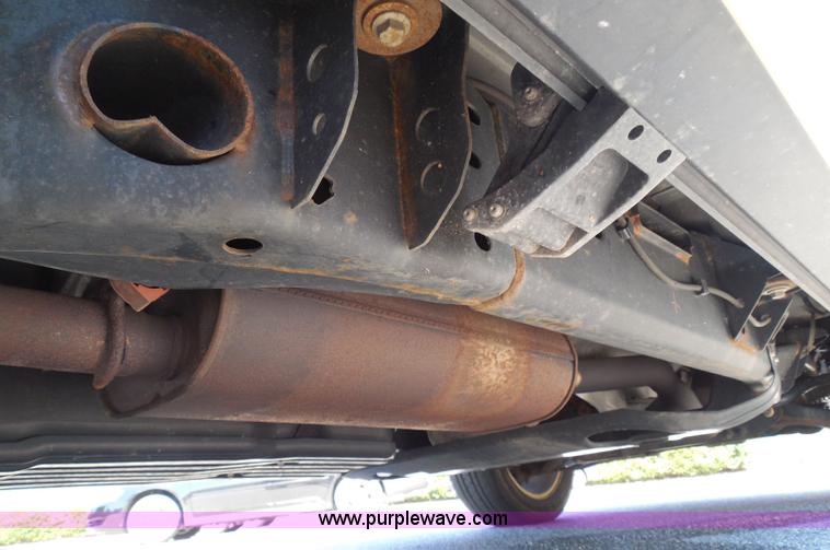 image for item I3382 2010 Ford Expedition King Ranch SUV