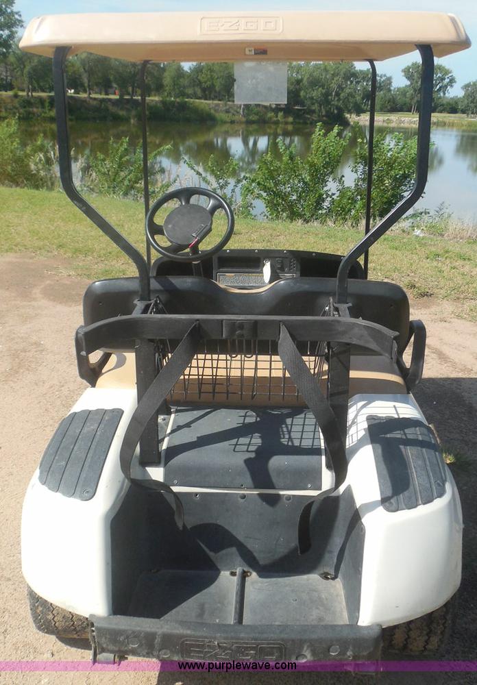 image for item I3414 2004 Ez-go electric golf cart