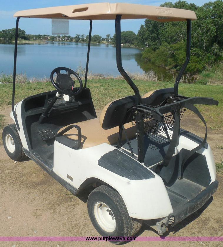 image for item I3414 2004 Ez-go electric golf cart
