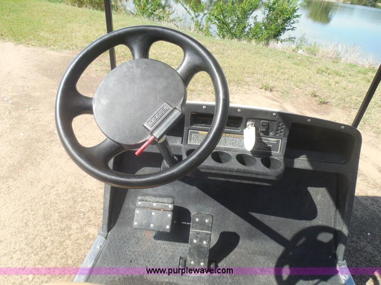 image for item I3414 2004 Ez-go electric golf cart