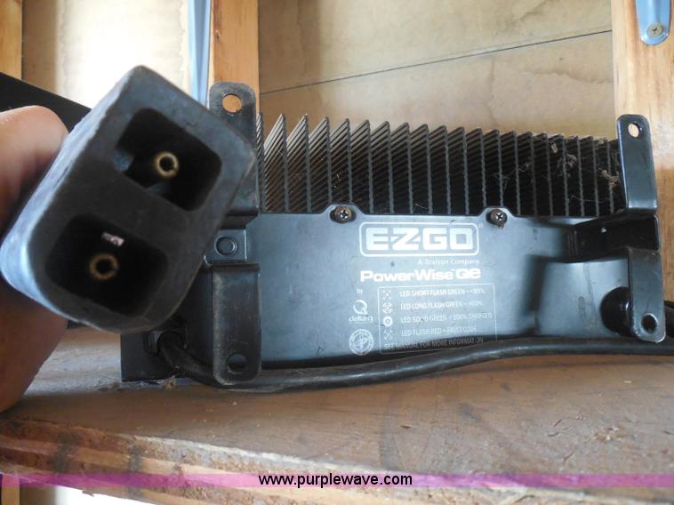 image for item I3414 2004 Ez-go electric golf cart