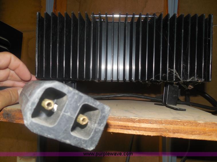 image for item I3414 2004 Ez-go electric golf cart