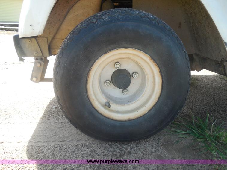 image for item I3414 2004 Ez-go electric golf cart