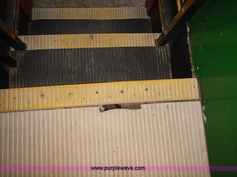 image for item I3530 1984 Chance Coach trolly car