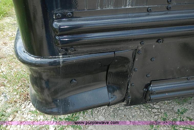 image for item I3555 2005 Ford E450 Super Duty bus