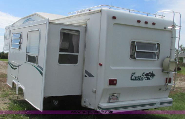 image for item I6163 1998 Peterson Excel fifth wheel camper