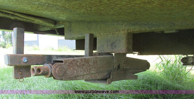 image for item I6163 1998 Peterson Excel fifth wheel camper