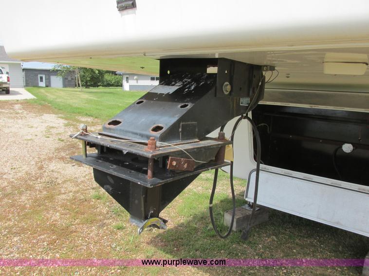 image for item I6163 1998 Peterson Excel fifth wheel camper
