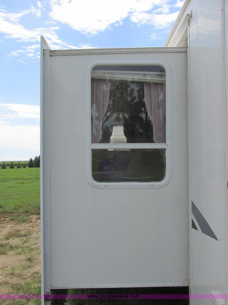 image for item I6163 1998 Peterson Excel fifth wheel camper