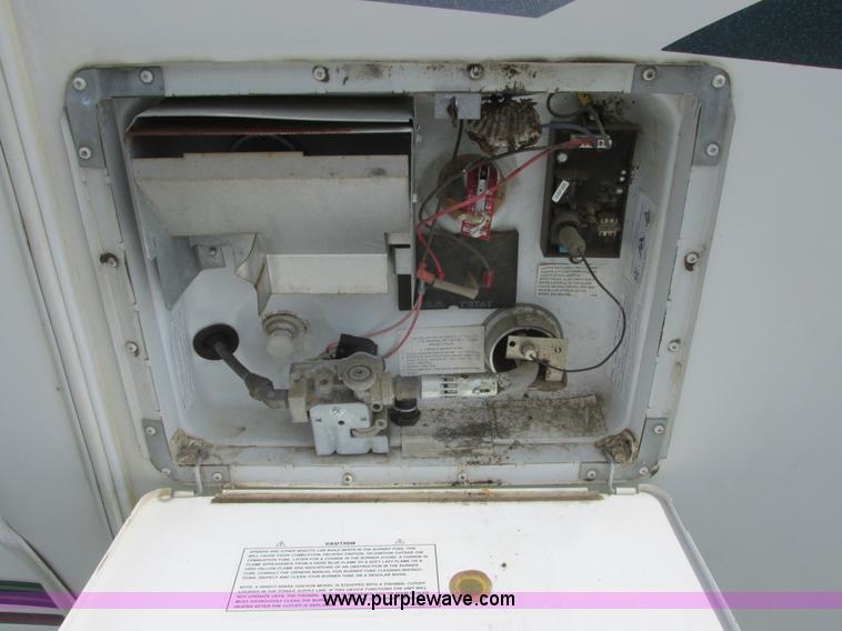 image for item I6163 1998 Peterson Excel fifth wheel camper