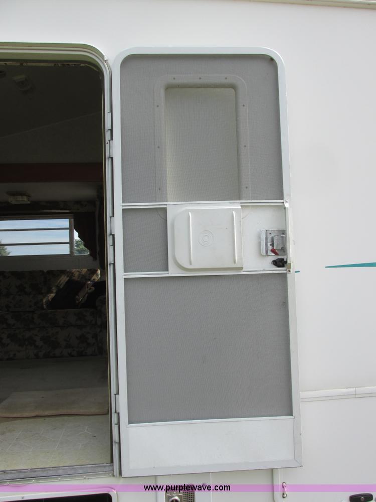 image for item I6163 1998 Peterson Excel fifth wheel camper