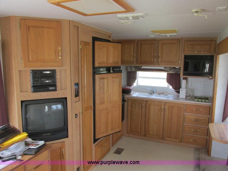 image for item I6163 1998 Peterson Excel fifth wheel camper