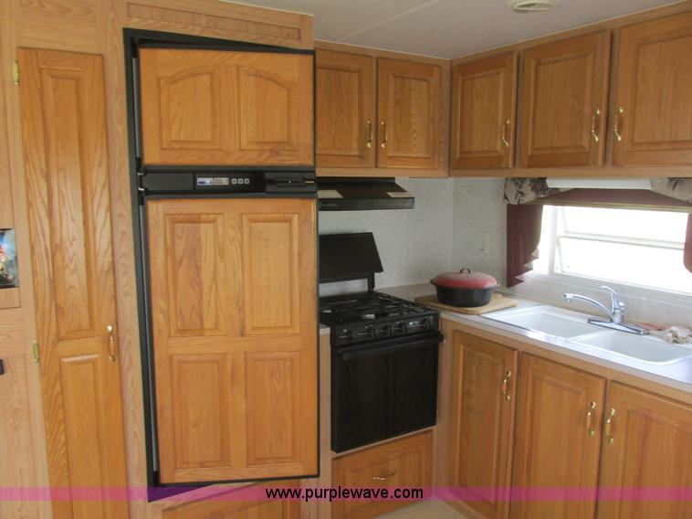 image for item I6163 1998 Peterson Excel fifth wheel camper