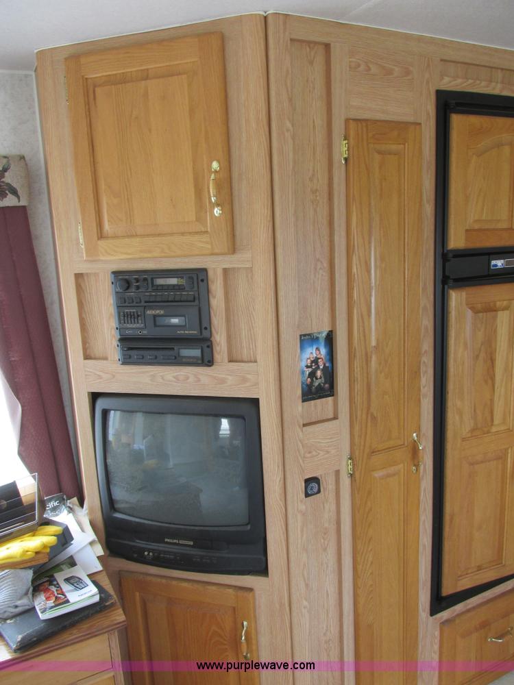 image for item I6163 1998 Peterson Excel fifth wheel camper