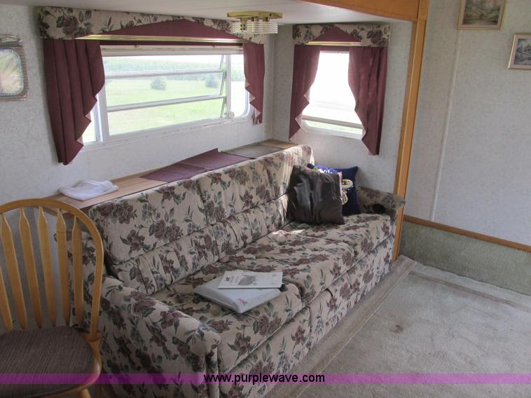 image for item I6163 1998 Peterson Excel fifth wheel camper