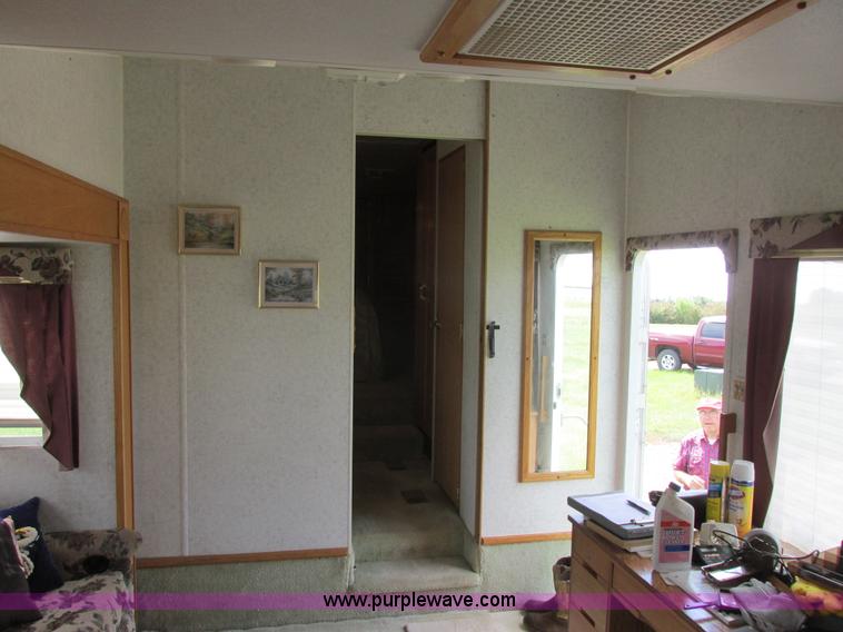 image for item I6163 1998 Peterson Excel fifth wheel camper