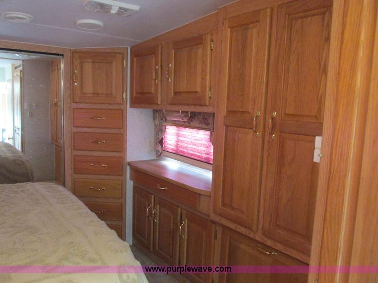 image for item I6163 1998 Peterson Excel fifth wheel camper
