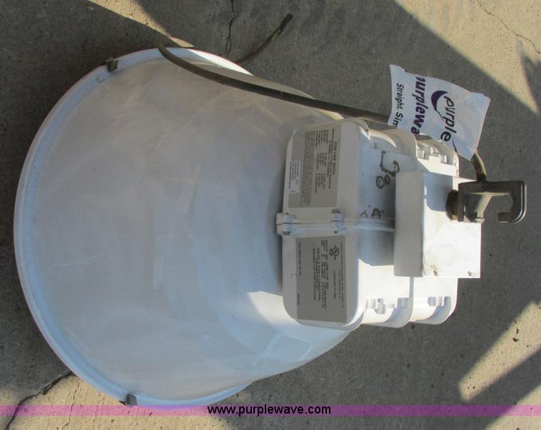 image for item I6175 (13) Lithonia Lighting shop lights