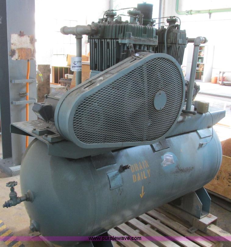 image for item I6189 Quincy 350-18 dual compressor air compressor