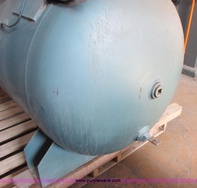 image for item I6189 Quincy 350-18 dual compressor air compressor