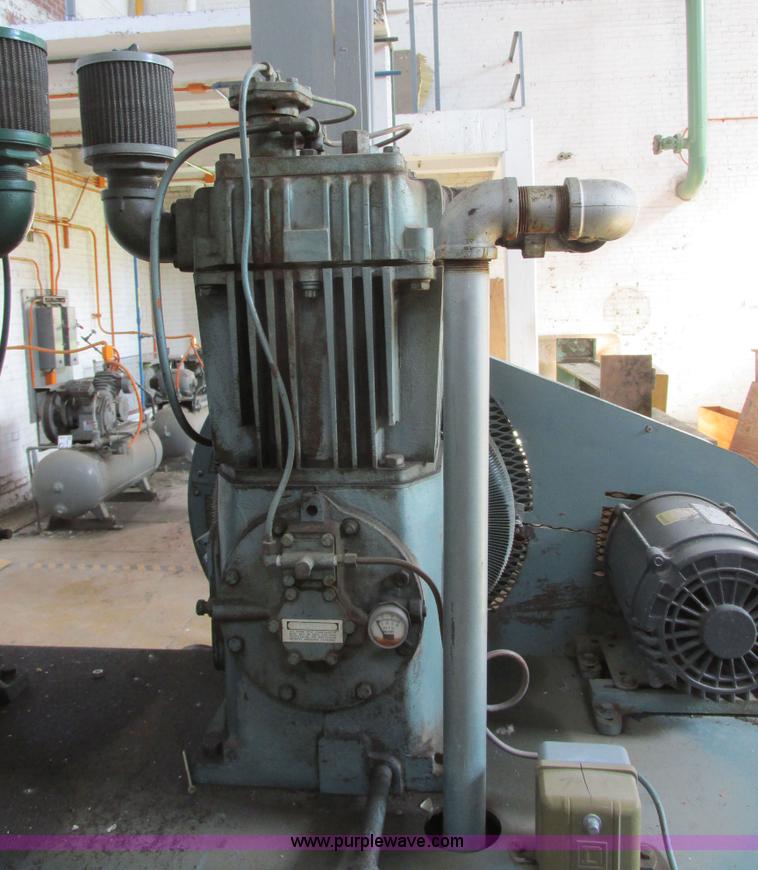 image for item I6189 Quincy 350-18 dual compressor air compressor